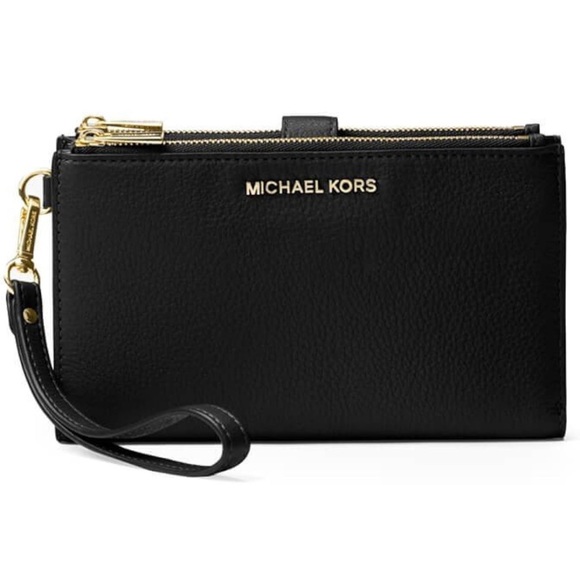 Michael Kors Handbags - Michael Kors Adele Double Zip Leather iPhone Wristlet